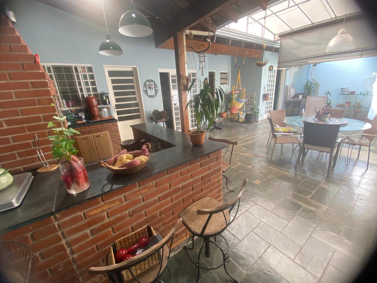 foto do anúncio Sobrado em condomínio, próximo ao Aeroporto e HU